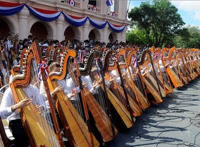 Harfenorchester in Paraguay